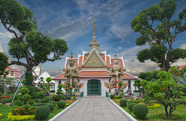 Wat Arun  is a Buddhist temple  in Bangkok © jura_taranik