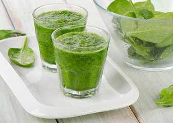 Healthy green smoothie