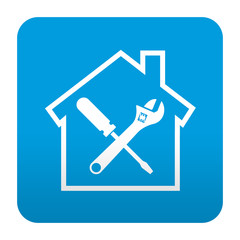 Etiqueta tipo app azul simbolo trabajos domesticos