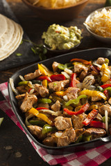 Homemade Chicken Fajitas with Vegetables
