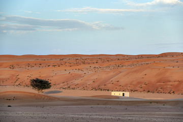 Fototapeta na wymiar Building Desert Wahiba Oman