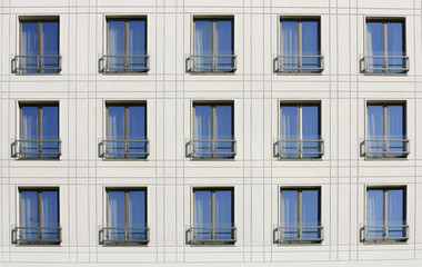 Obraz premium Pattern of windows room in building