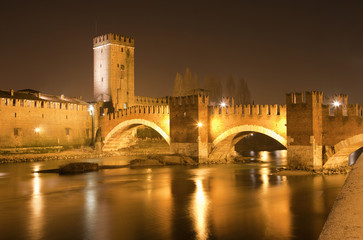 Verona - Scaligero bridge at night - Ponte Scaligero