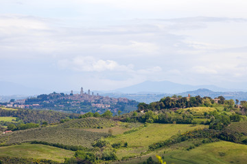 Fototapeta na wymiar Italie> Toskania> San Gimignano