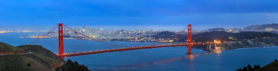 Foto op Plexiglas Golden Gate Bridge Golden Gate Bridge en het centrum van San Francisco