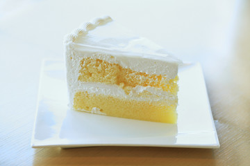white cake
