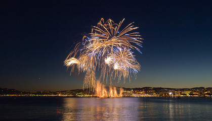 Feu d'artifice à Cannes