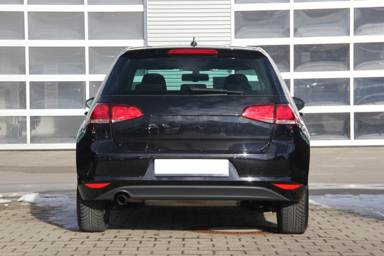 Auto von hinten mit Kennzeichen