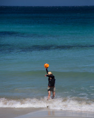 Obraz premium Jeux de plage à l'Île Rousse en Corse