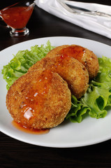 Chicken cutlets in breadcrumbs