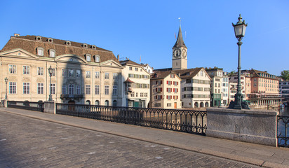 Fototapeta na wymiar St Peter Church in Zurich