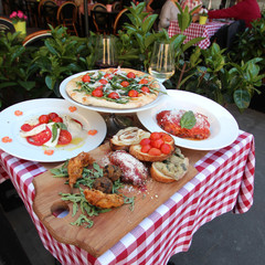 Naklejka premium Ilalie - Turystyczne menu (Rzym)