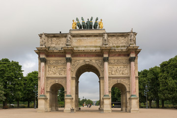 Fototapeta na wymiar Arc de Triomphe du Carrousel in Paris, France