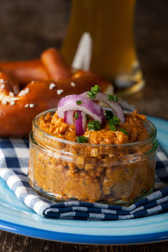 Bayerische Obatzer in einem Glas