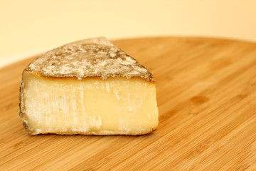 Tomme de savoie cheese