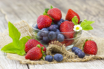 fresh fruits in a bowl