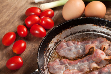 Fried the bacon.