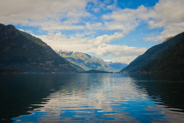 Obraz premium Norway Mountain Vibrant Landscape Trolltunga Odda Fjord Norge Hi