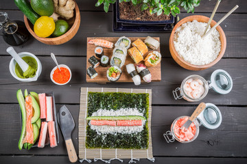 Plakaty  Stół ze składnikami do sushi
