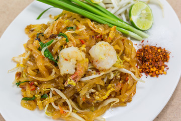 pad thai (thai food street)