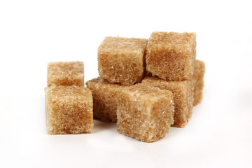 Brown cane sugar cubes