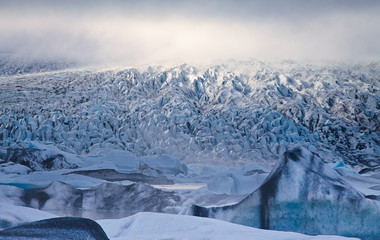 Beatiful vibrant picture of icelandic glacier and glacier lagoon