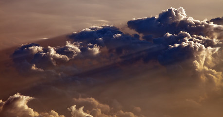 beautiful sky with sun rays