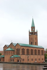 Fototapeta premium Die St. Matthäus-Kirche am Kulturforum in Berlin-Tiergarten