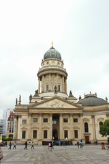 Fototapeta na wymiar Der Deutsche Dom am Berliner Gendarmenmarkt