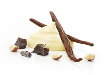 Vanilla pods and cream isolated