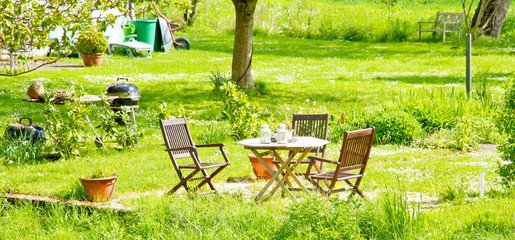 Garten im Sommer