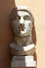 Rome - Statue de l'empereur Constantin