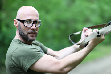 Military TRX im Park