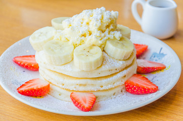 Pancake strawberry banana