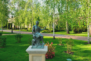 Obraz premium Скульптура в парке Межигорья под Киевом, Украина