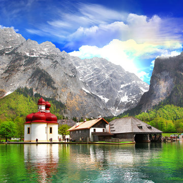 beautiful Alpine scenery - crystal lake Koenigsee with small chu