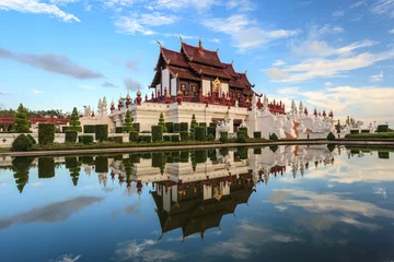 Fotobehang Temple in Chiangmai, Thailand © Noppasinw