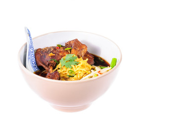 egg noodles with pot-stewed duck