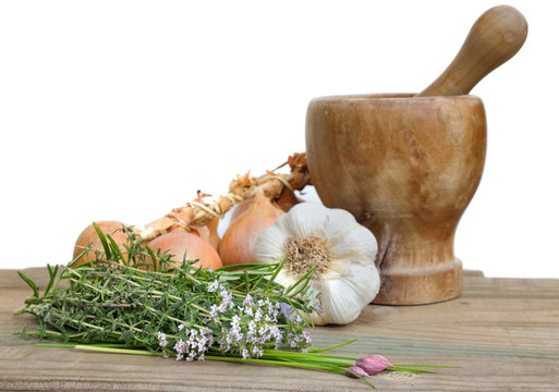 herbes aromatiques ail et oignons