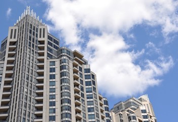 Fototapeta premium Buildings in a cloudy day