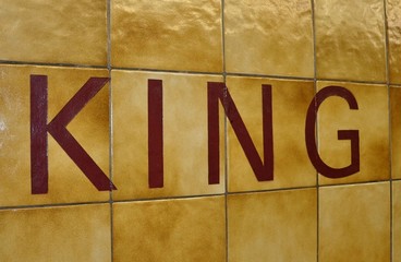 King station sign © labalajadia