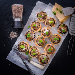 Champignons with puff pastry