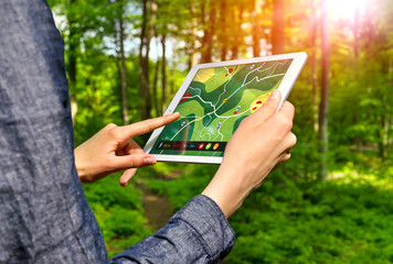 Hiking with GPS App on Tablet PC – Wandern mit Wander-App