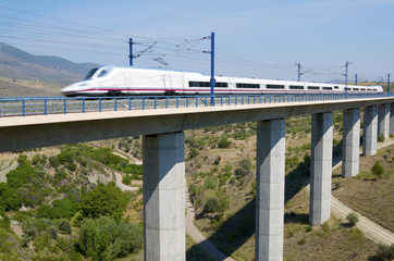 high-speed train - obrazy, fototapety, plakaty