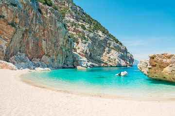 Obraz premium boat in paradise