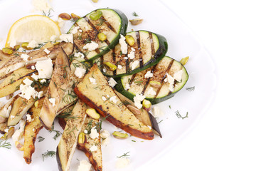 Salad with grilled vegetables and tofu