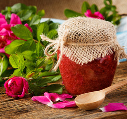 Rose jam