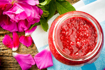Rose jam