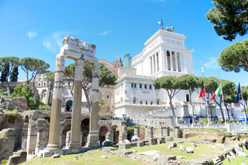 Fototapeta na wymiar Zobacz Forum Cezara, Rzym, Włochy