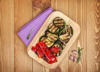 Grilled vegetables on cutting board